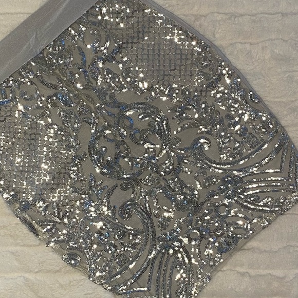 NWT Sequined Mini Skirt - Picture 3 of 5